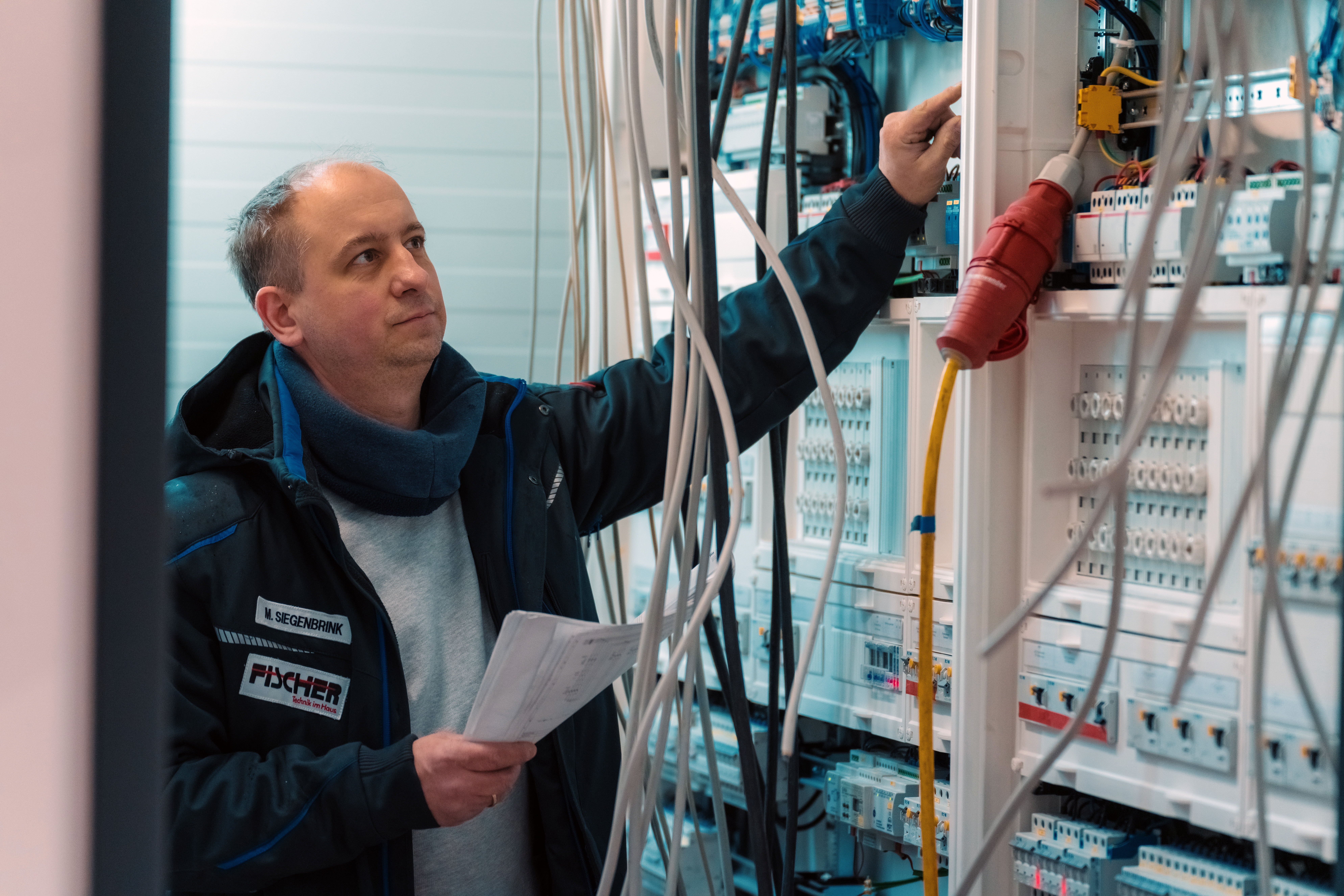 Moderne Elektroinstallation in Delbrück für Wohnhäuser und Unternehmen